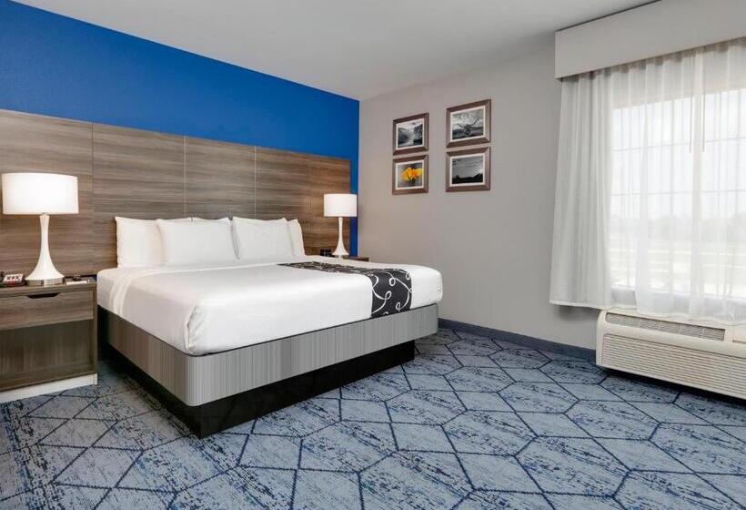 キングサイズベッドのスタンダードルーム, La Quinta By Wyndham Denton   University Drive