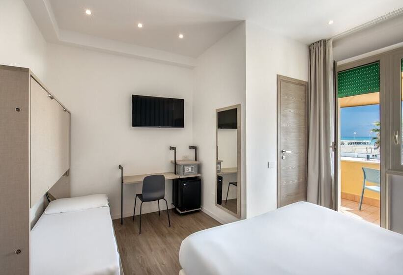 Triple Room Sea View, La Scaletta