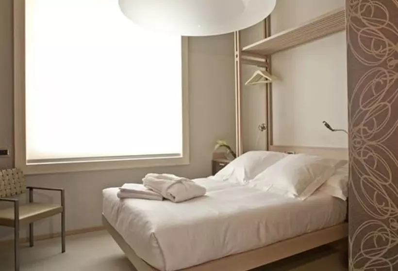 Deluxe Zimmer, Nu