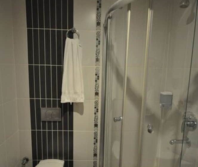 Четырехместный Номер Стандарт, Retropera