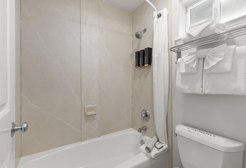 غرفة قياسية سرير كينج, Beachcomber Motel