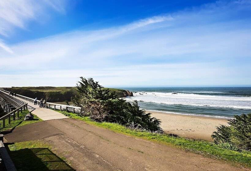 غرفة قياسية سرير ملكى, Beachcomber Motel