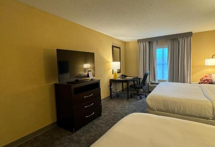 غرفة قياسية, Comfort Inn & Suites