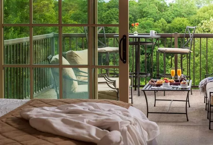 バルコニー付きデラックスルーム, Diamond Mills Resort