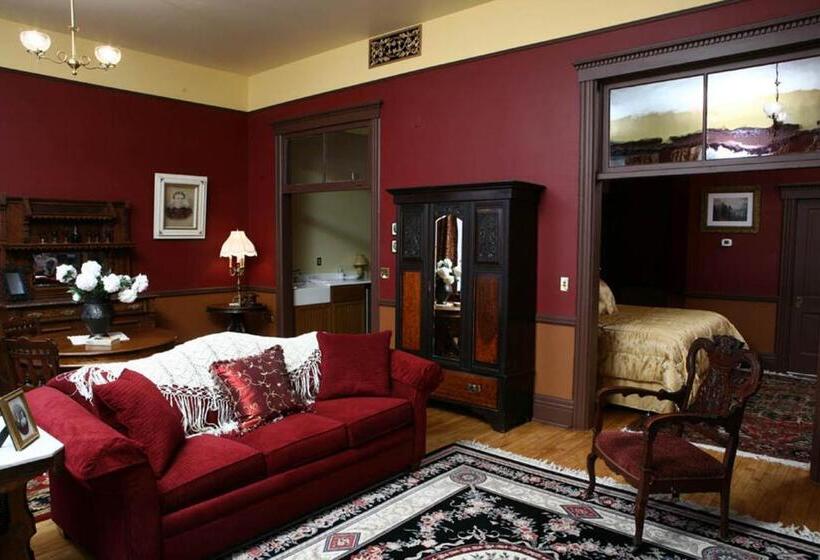 جناح سرير كينج, Martin & Mason