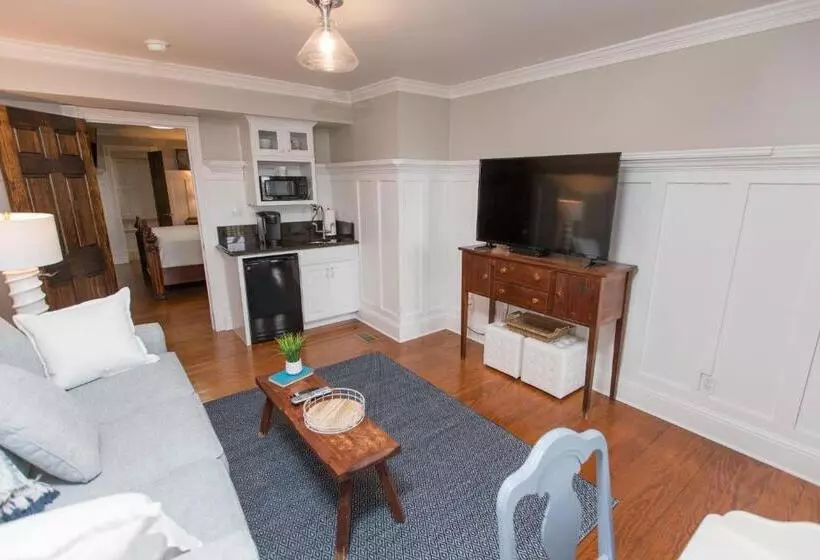 オーシャンビューデラックススイート, The Burrus House Inn Waterfront Suites