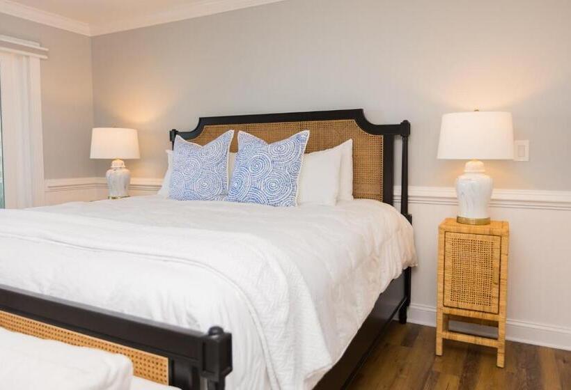 Стандартный Номер Кровать Кинг, The Burrus House Inn Waterfront Suites