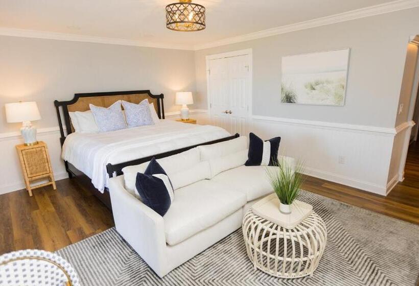 غرفة قياسية سرير كينج, The Burrus House Inn Waterfront Suites