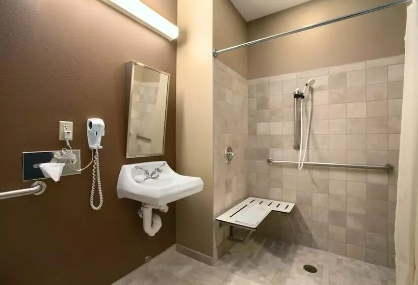 身障者適用スイートルーム, Microtel Inn & Suites