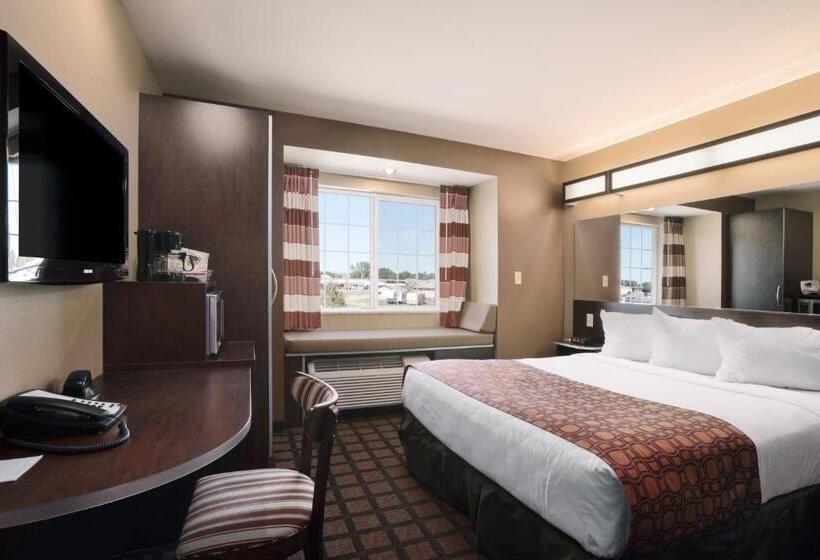 جناح, Microtel Inn & Suites