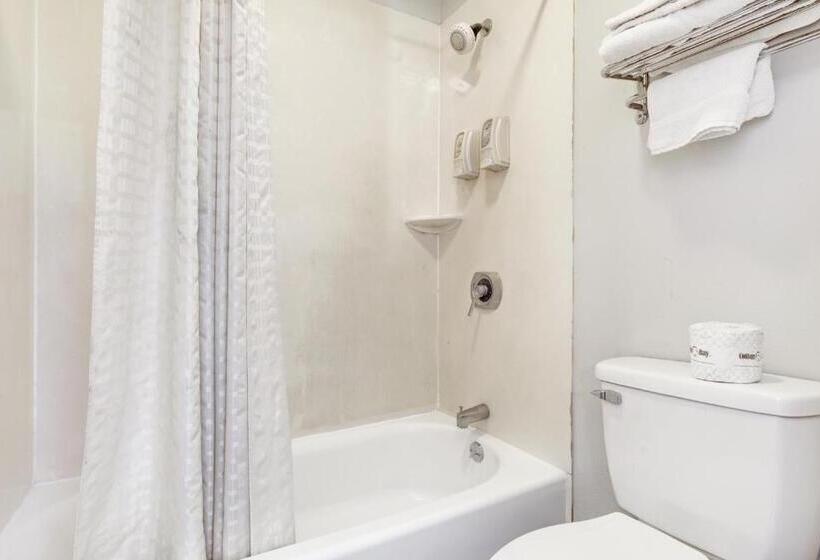 חדר סטנדרט עם מיטת קינג, Adams Inn