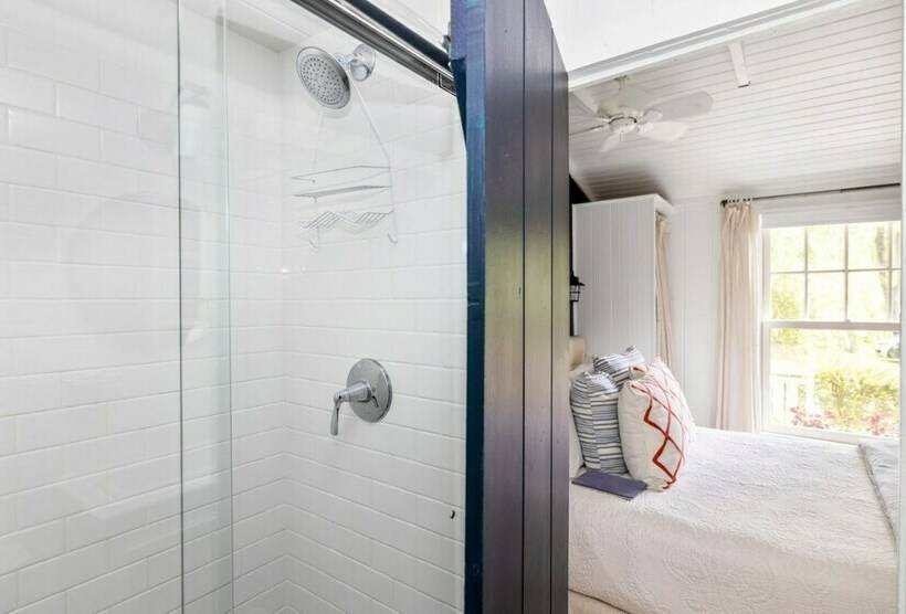 کابین, The Cottages At Cabot Cove