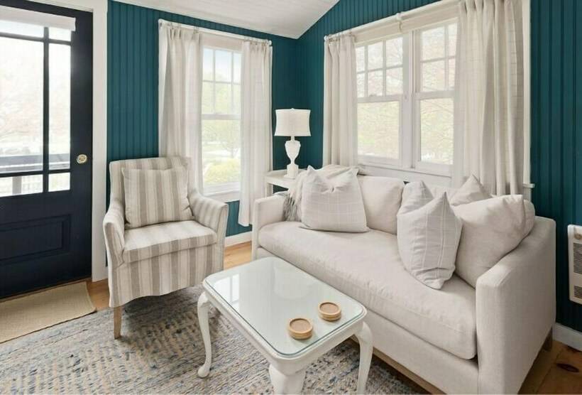 کابین, The Cottages At Cabot Cove