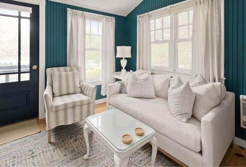 کابین, The Cottages At Cabot Cove