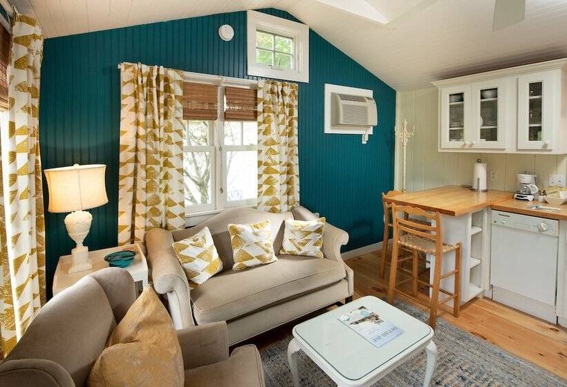 کابین, The Cottages At Cabot Cove