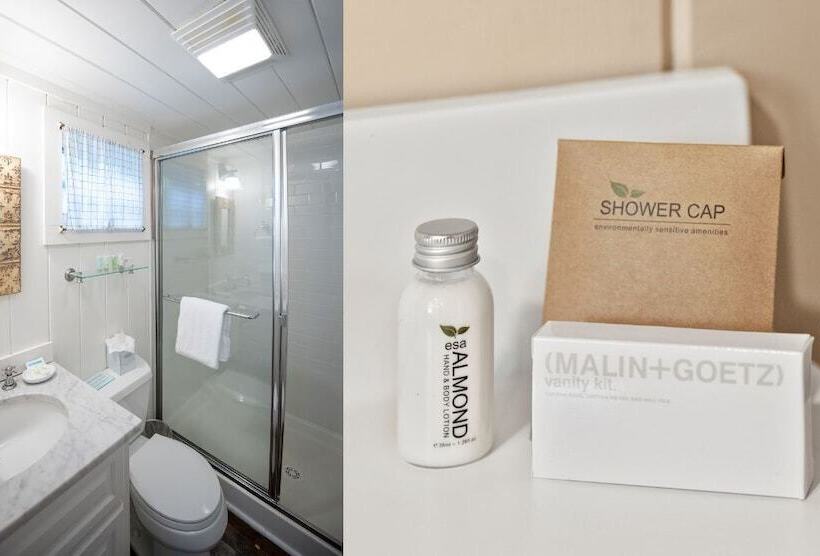 小室, The Cottages At Cabot Cove