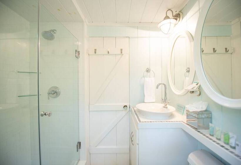 کابین, The Cottages At Cabot Cove