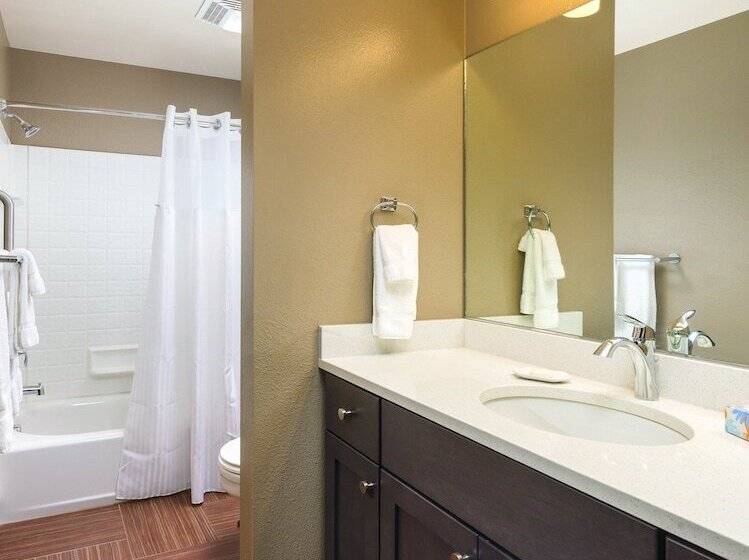 شقة غرفتين, Worldmark Mccall