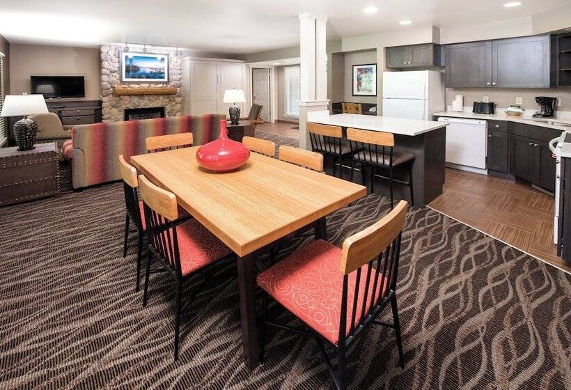 شقة غرفتين, Worldmark Mccall