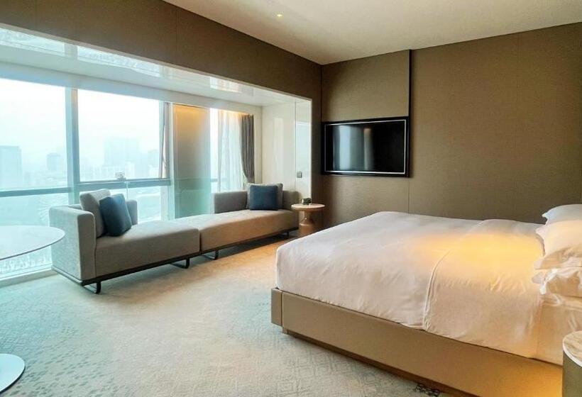 Номер Deluxe, Crowne Plaza Hohhot City Center