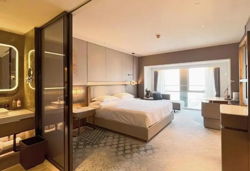 キングサイズベッドのスーペリアルーム, Crowne Plaza Hohhot City Center