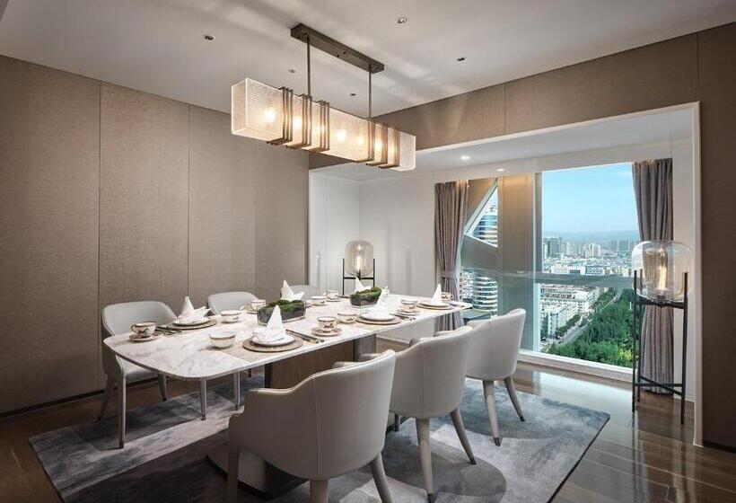 Президентский Люкс, Crowne Plaza Hohhot City Center