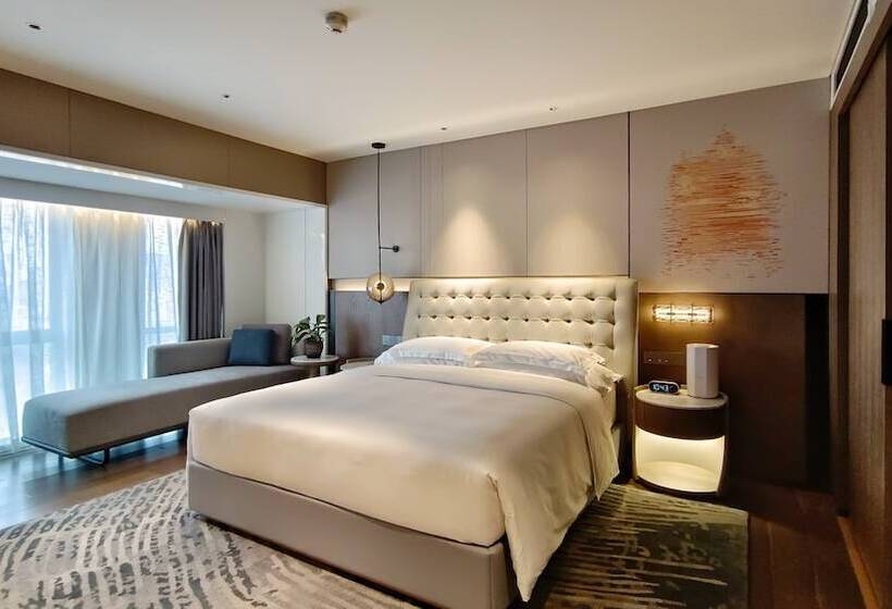 Президентский Люкс, Crowne Plaza Hohhot City Center