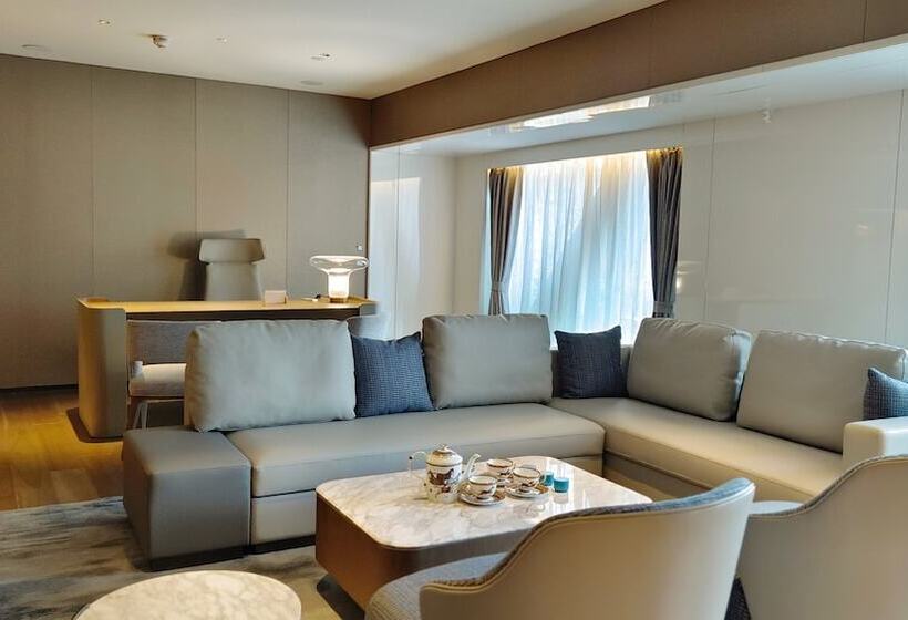 Президентский Люкс, Crowne Plaza Hohhot City Center