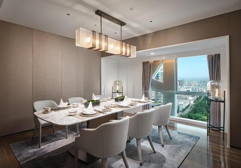 Президентский Люкс, Crowne Plaza Hohhot City Center