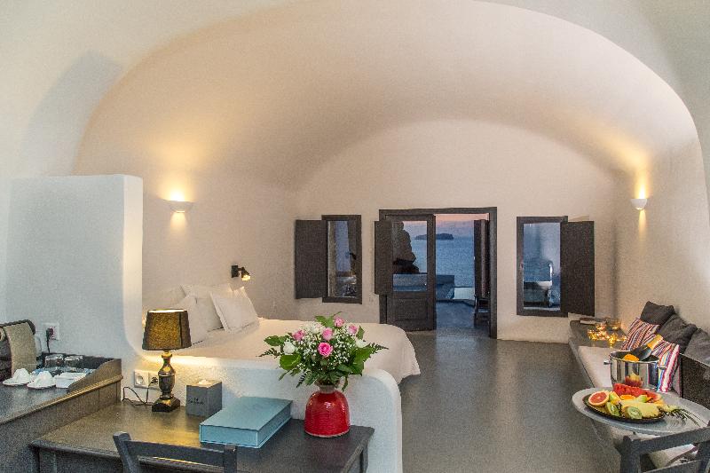 Suíte com Piscina, Grand Ambassador Santorini