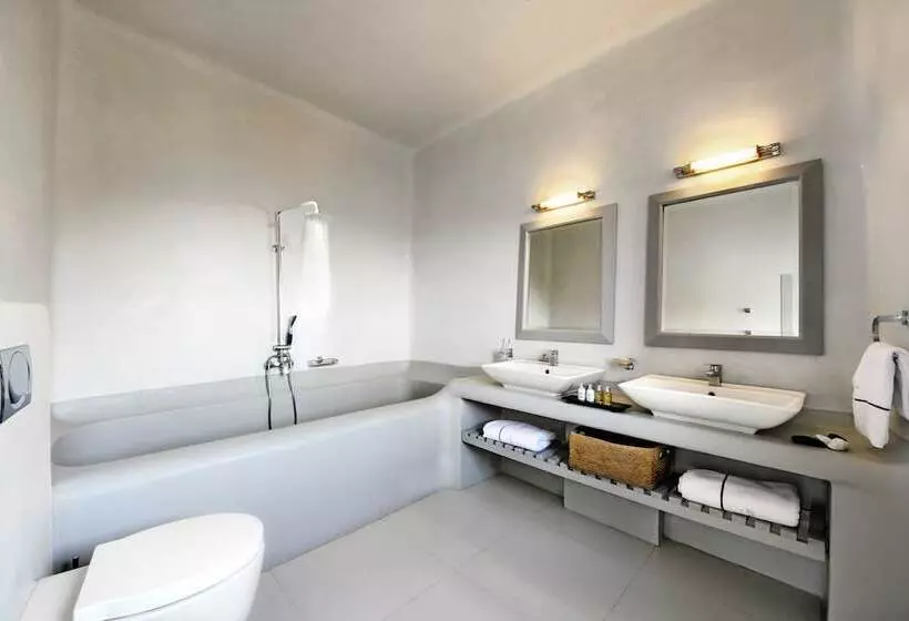 Suite with Pool, Grand Ambassador Santorini