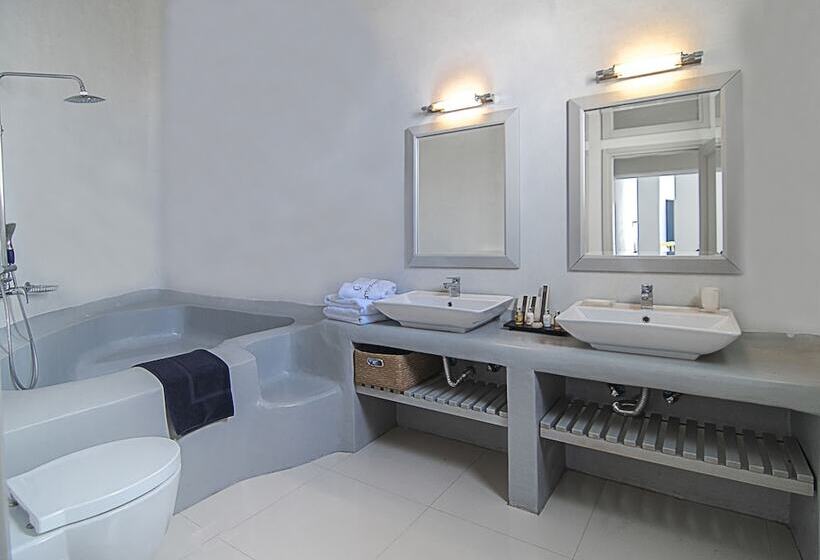 Suíte com Piscina, Grand Ambassador Santorini