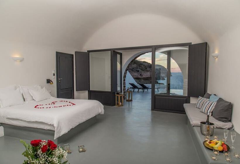 전용 풀장 스위트, Grand Ambassador Santorini