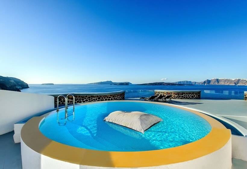 Vivenda 3 Dormitórios com Piscina, Grand Ambassador Santorini