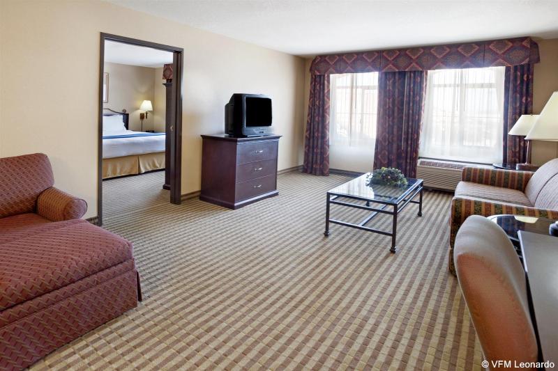 غرفة قياسية سرير كينج, Fairfield Inn And Suites By Marriott Seymour