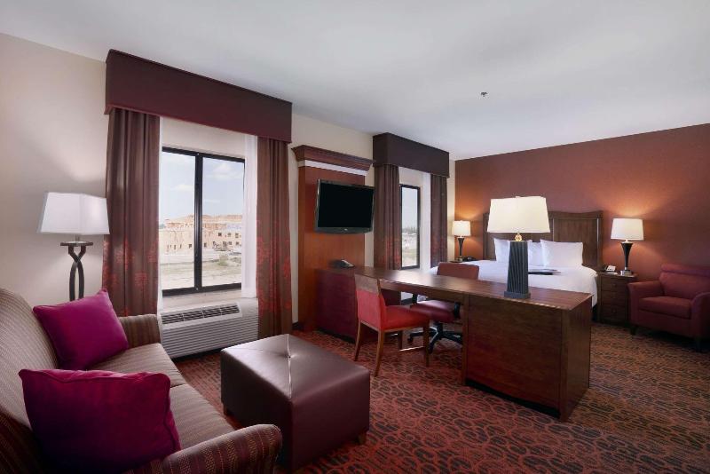 キングサイドベッドのスタンダードワンルーム, Hampton Inn & Suites Williston
