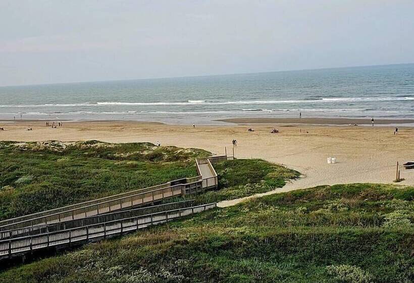 2ダブルベッドのスタンダードルーム, Holiday Inn Resort South Padre Island Beach Front, An Ihg