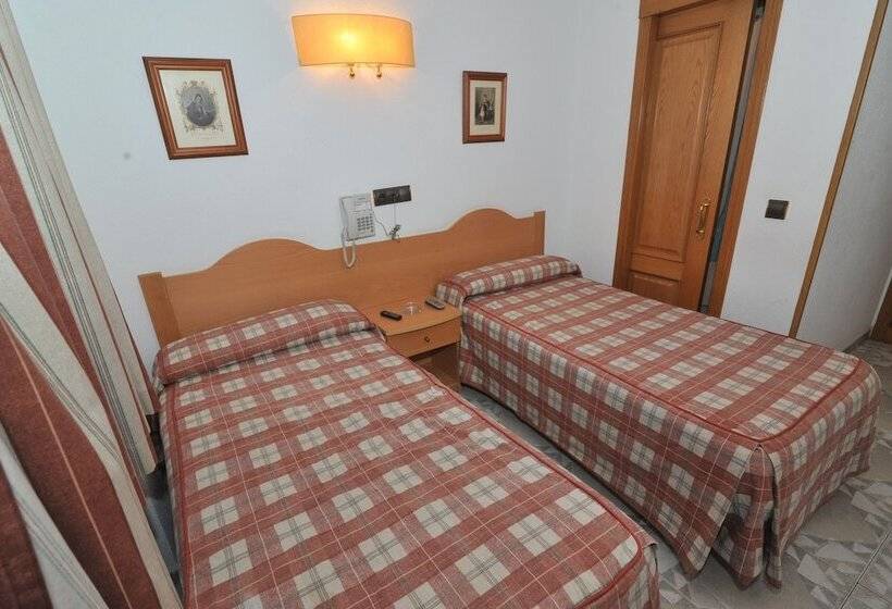 اتاق استاندارد, Hostal Goyma Ii