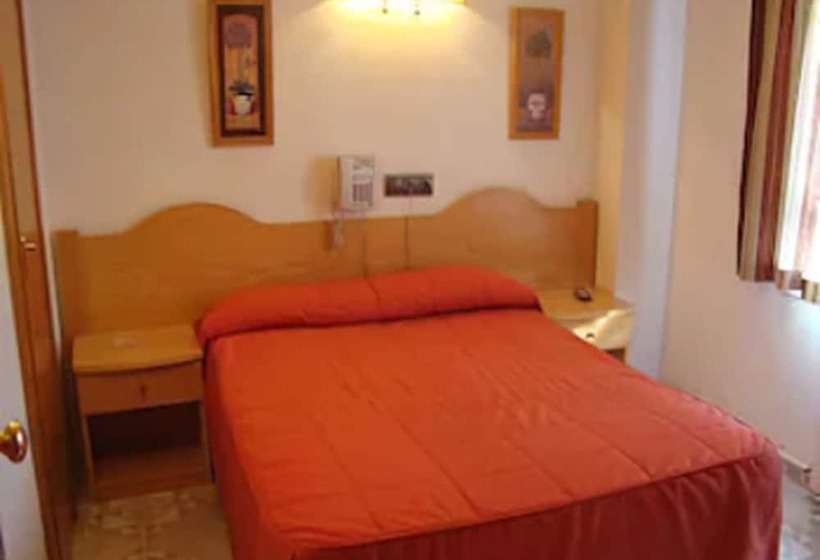 اتاق استاندارد یک نفره, Hostal Goyma Ii