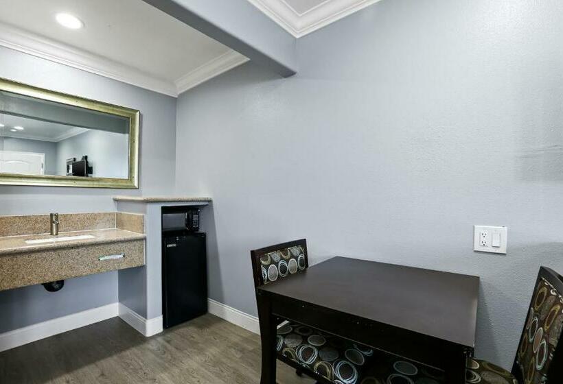 스탠다드 룸 킹사이즈 침대, 3rd Avenue Inn