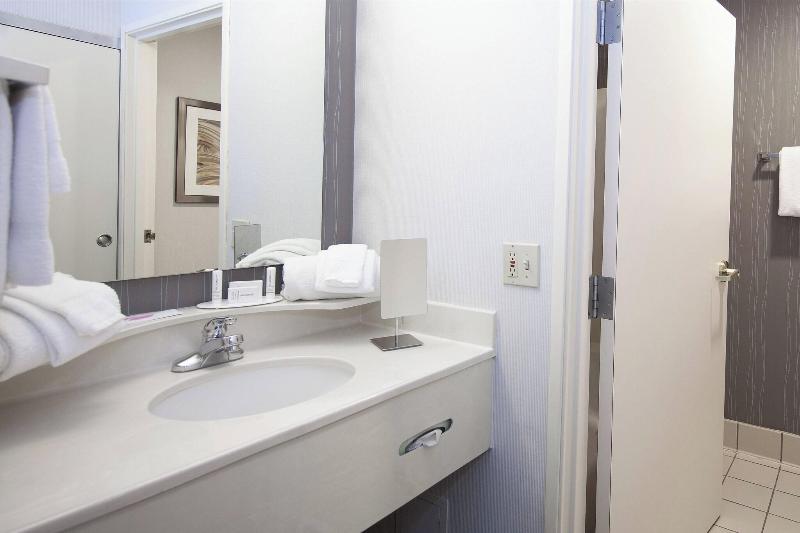 Стандартный Номер Кровать Кинг, Courtyard By Marriott Valdosta