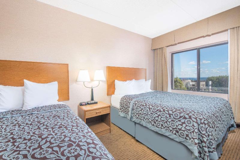 스탠다드 룸, Days Inn By Wyndham Duluth Lakewalk