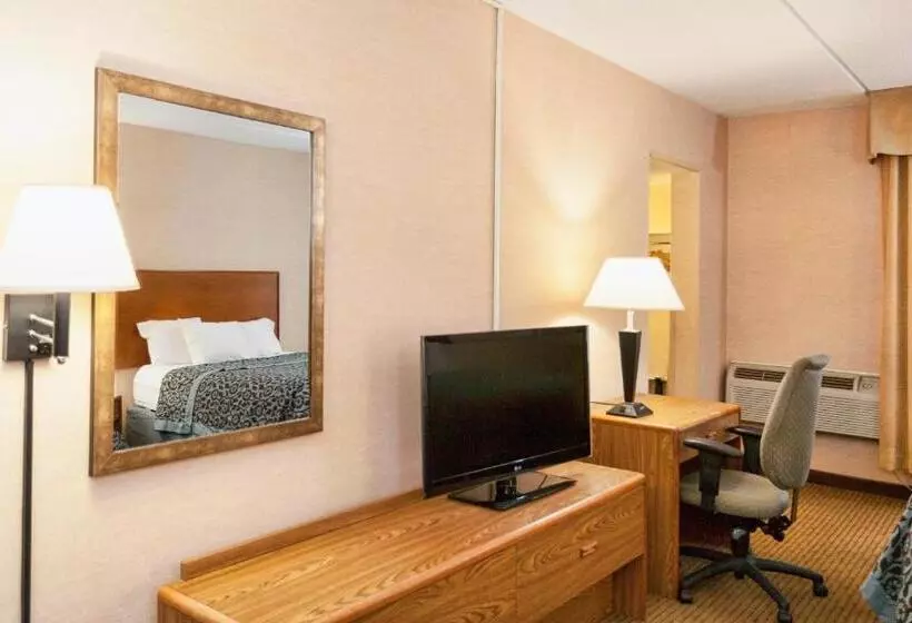 اتاق لوکس, Days Inn By Wyndham Duluth Lakewalk