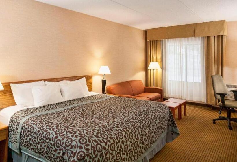 스탠다드 룸 킹사이즈 침대, Days Inn By Wyndham Duluth Lakewalk