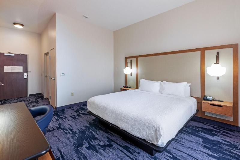 غرفة قياسية سرير كينج, Fairfield Inn & Suites Tulsa Downtown Arts District