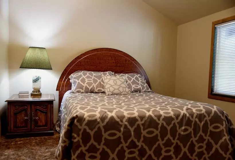 Juniorsviitti, Gateway Inn & Cabins