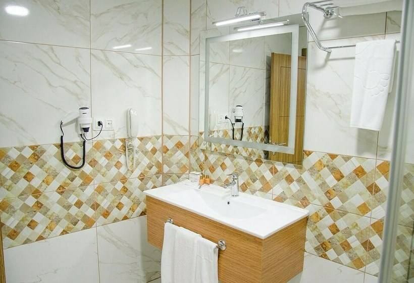 اتاق استاندارد, Grand Akkoza