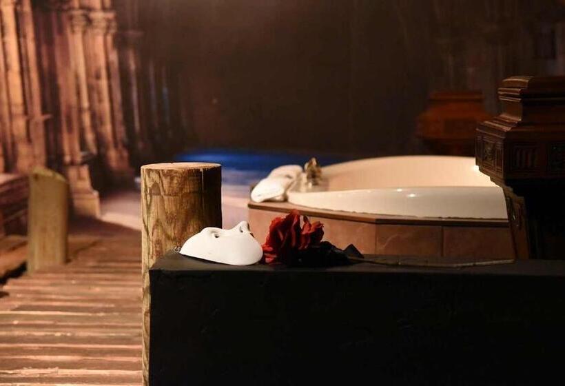 스탠다드 룸, Lions Gate Manor