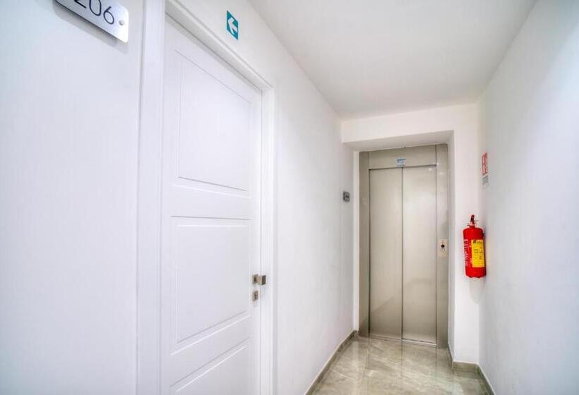 スタンダードトリプルルーム, Porto Di Roma