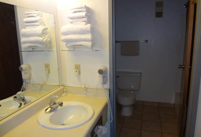 غرفه قياسيه سريرين مزدوجين, Quality Inn & Suites Okanogan  Omak